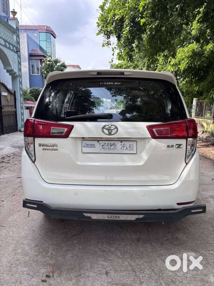 Toyota Innova Crysta 2.8z Automatic, 2019, Diesel
