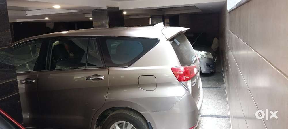 Toyota Innova Crysta 2.4 V 8 Str, 2018, Diesel