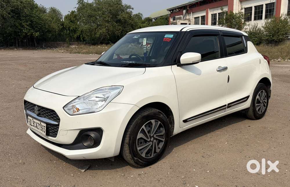 Maruti Suzuki Swift Vxi + Manual, 2022, Petrol