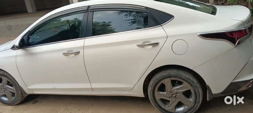 2022 Modal Hyundai Varna Car