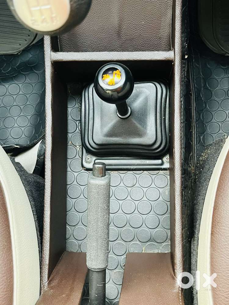 Maruti Suzuki Gypsy King Soft Top Mpi Bsiv, 2024, Petrol