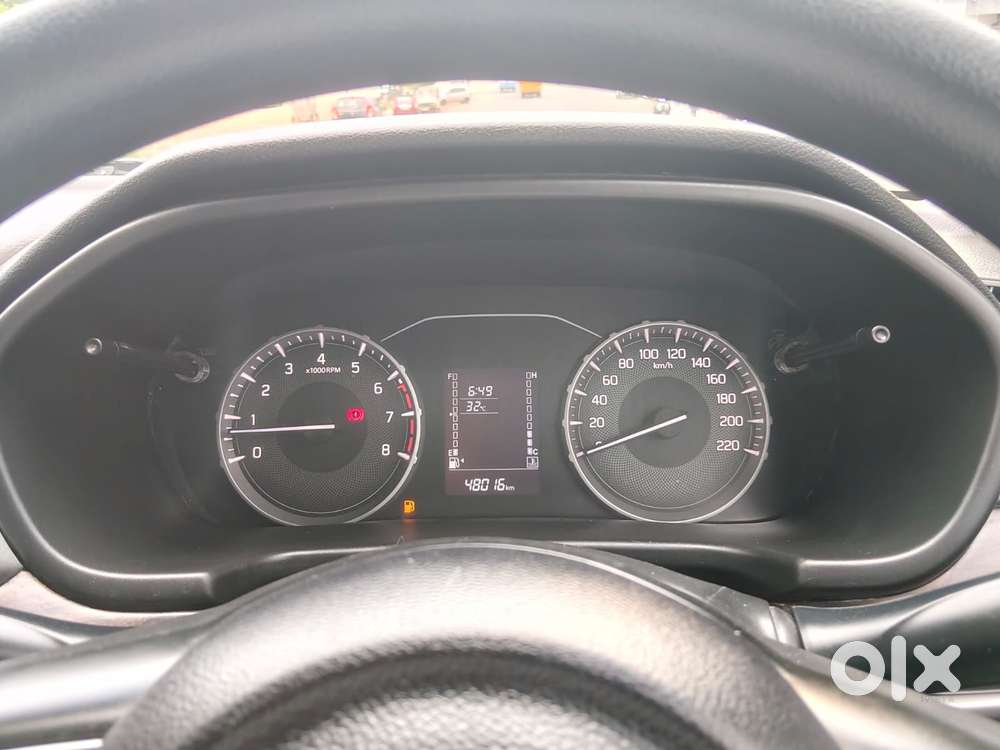 Maruti Suzuki Brezza 1.5 Vxi Smart Hybrid, 2024, Petrol