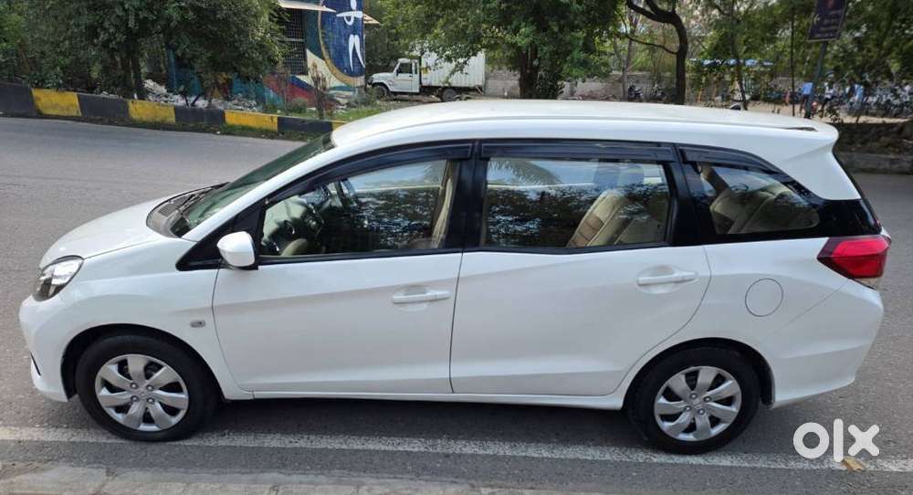 Honda Mobilio 1.5 S I-vtec Mt, 2015, Petrol