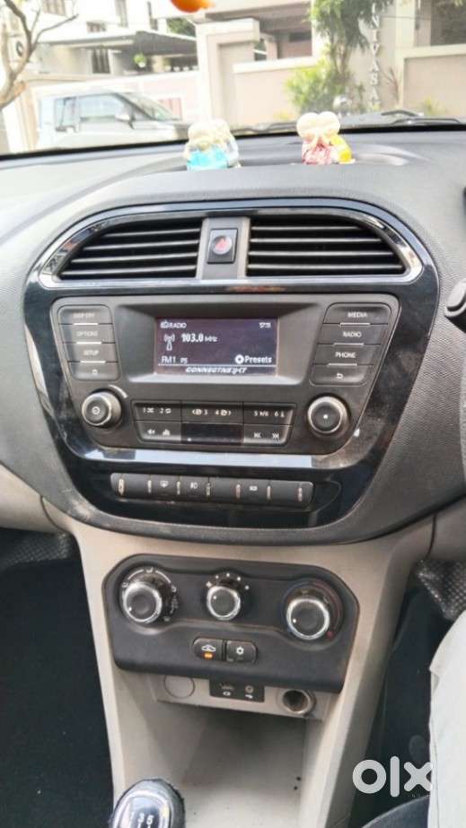 Tata Tiago Xz, 2017, Petrol