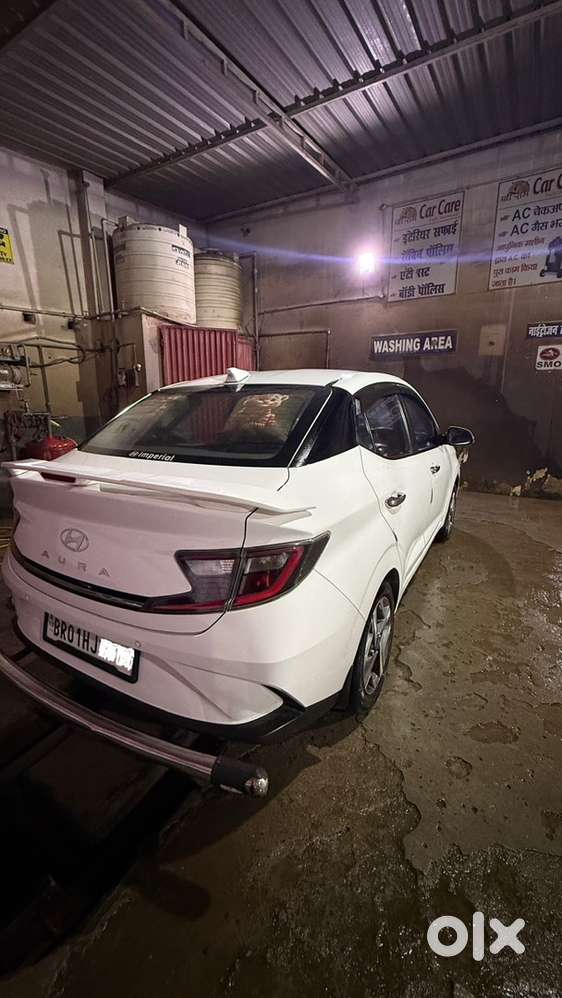 Hyundai Aura Top Model With Fully Loaded Accessories