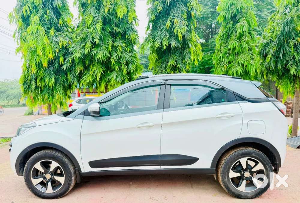 Tata Nexon 1.5 Revotorq Xza Plus Dualtone, 2018, Diesel