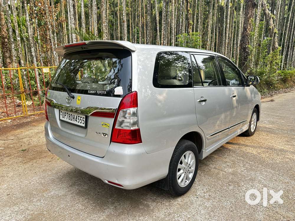 Toyota Innova 2.5 Vx (diesel) 7 Seater Bs Iv, 2014, Diesel