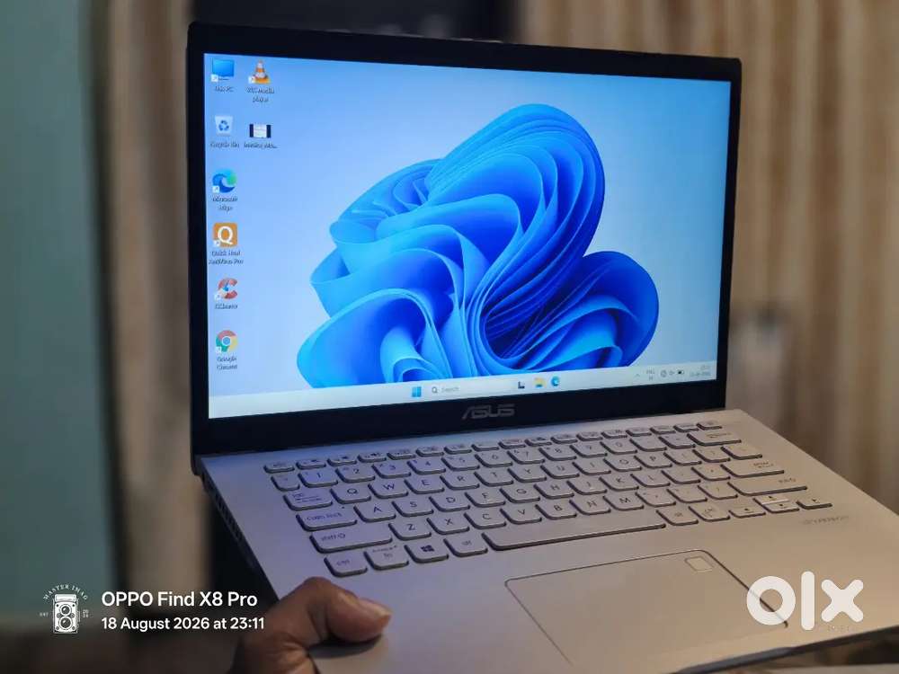 Asus Vivobook 10th Generation,Brand new condition.