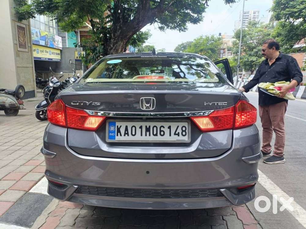 Honda City 1.5 V 4th Gen I-vtec Mt, 2017, Petrol