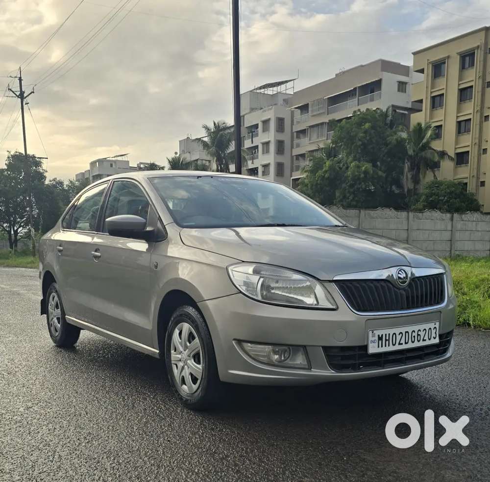 Skoda Rapid 1.6 Mpi Ambition Plus