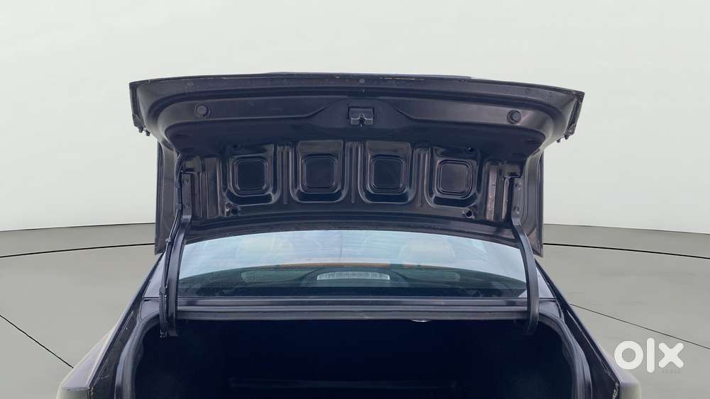 Hyundai Verna 1.5 Sx (o) Petrol Mt, 2024, Petrol