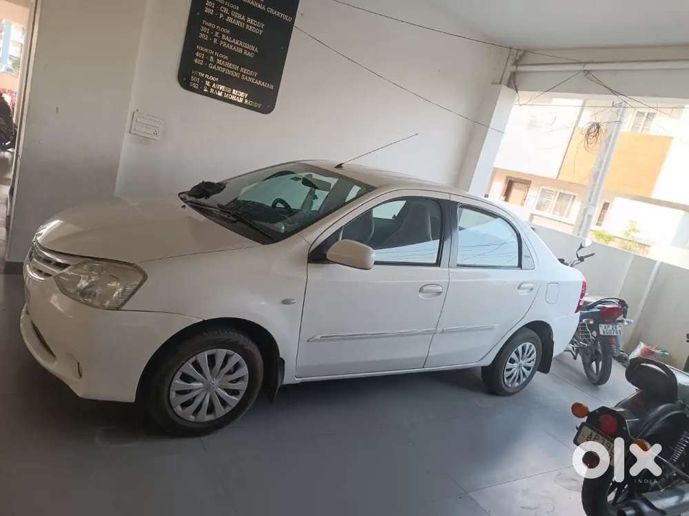 Toyota Etios 2011 Petrol Well Maintained