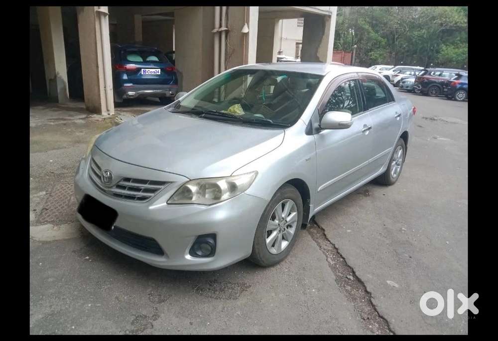Toyota Corolla Altis 2012