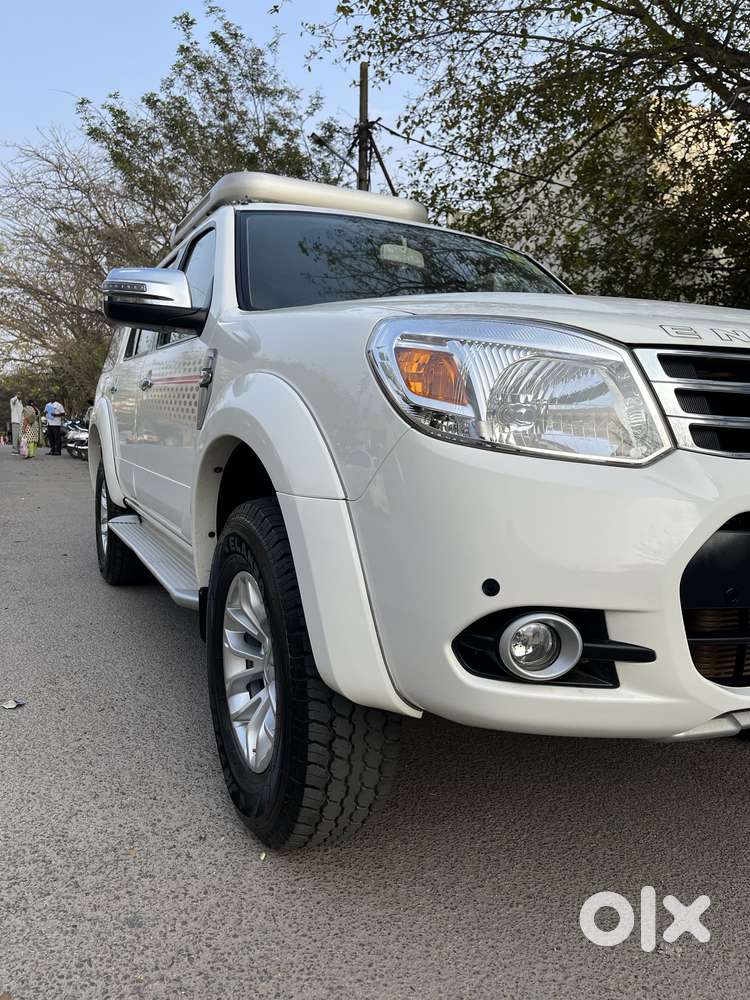 Ford Endeavour 3.2 Titanium At 4x4, 2014, Diesel