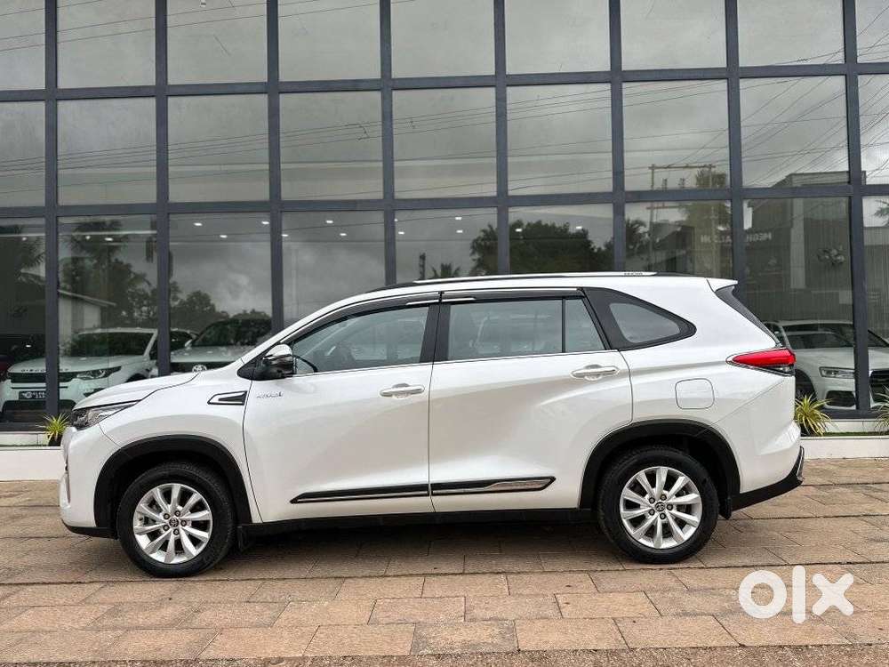 Toyota Innova Hycross 2.0 Vx Hybrid 7 Str, 2024, Petrol