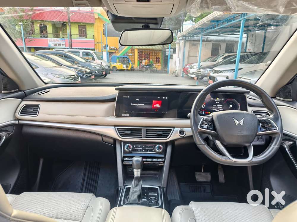 Mahindra Xuv700 2.2 Ax 7 Diesel At Str Awd, 2023, Diesel