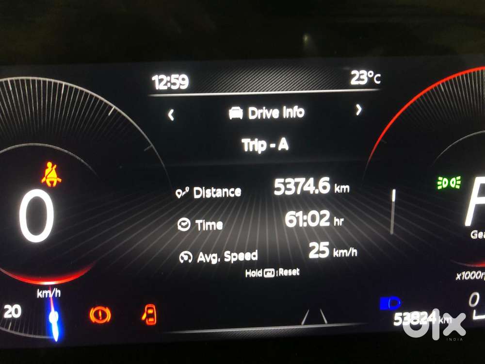 Mahindra Xuv700 2.2 Ax 7 Diesel At Luxury Pack Str, 2022, Diesel