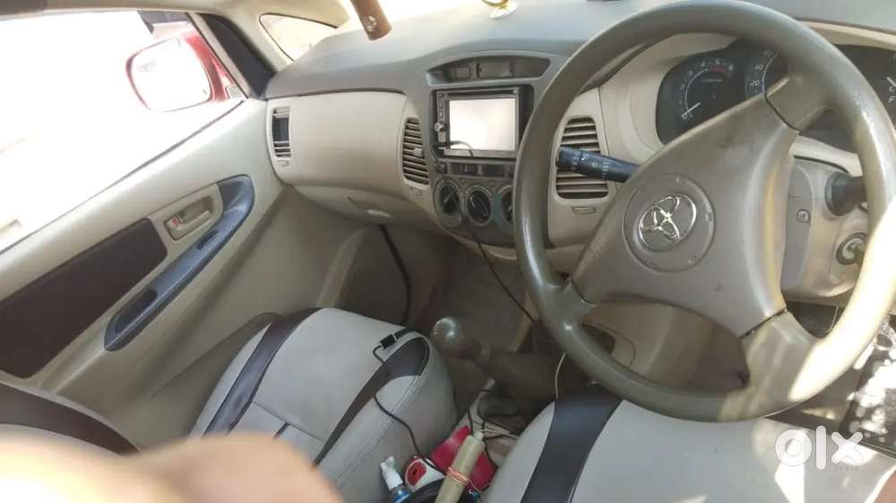 Toyota Innova Hycross 2007