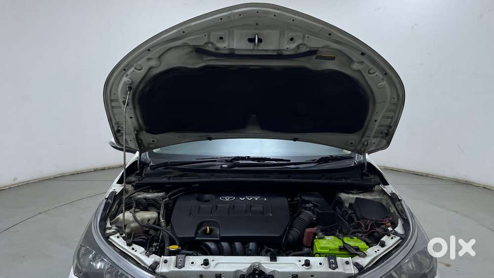 Toyota Corolla Altis G At, 2015, Petrol