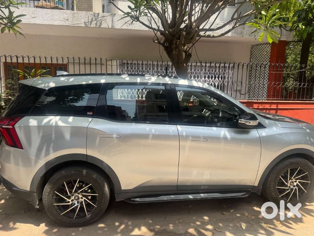 Brand New Showroom Condition Xuv 700 Ax3 Manual