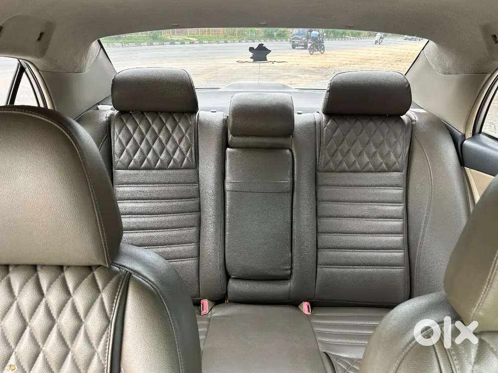 Toyota Corolla Altis 2013 Car