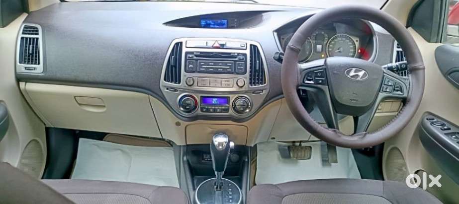 Hyundai I20 Sportz At 1.4, 2013, Petrol