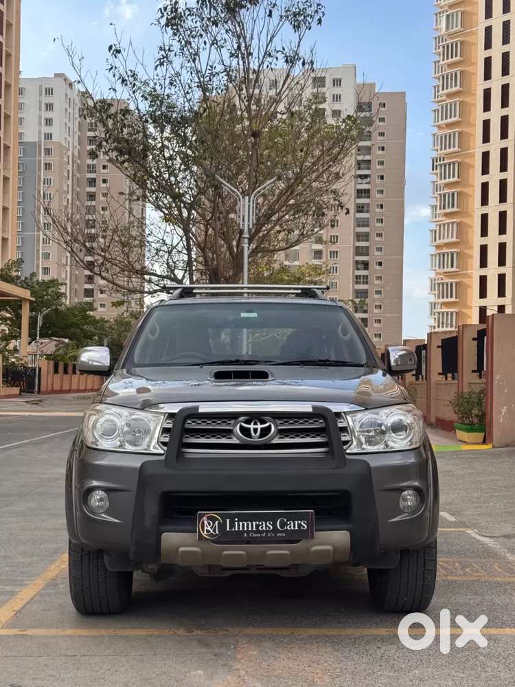 Toyota Fortuner, 2011, Diesel