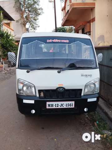 Mahindra best sale maxximo van