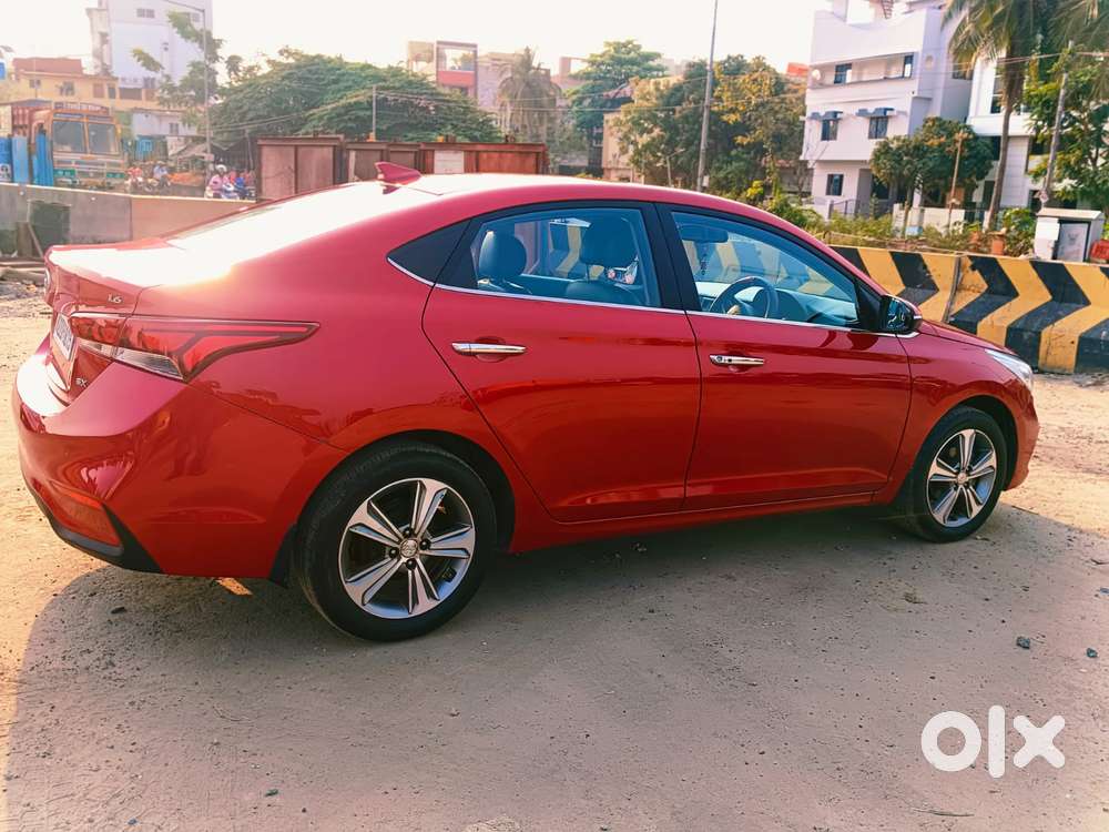 Hyundai Verna Fluidic 1.6 Vtvt Sx, 2019, Petrol