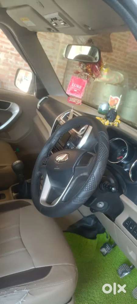 Mahindra Tuv 300 2016 Diesel 180000 Km Driven