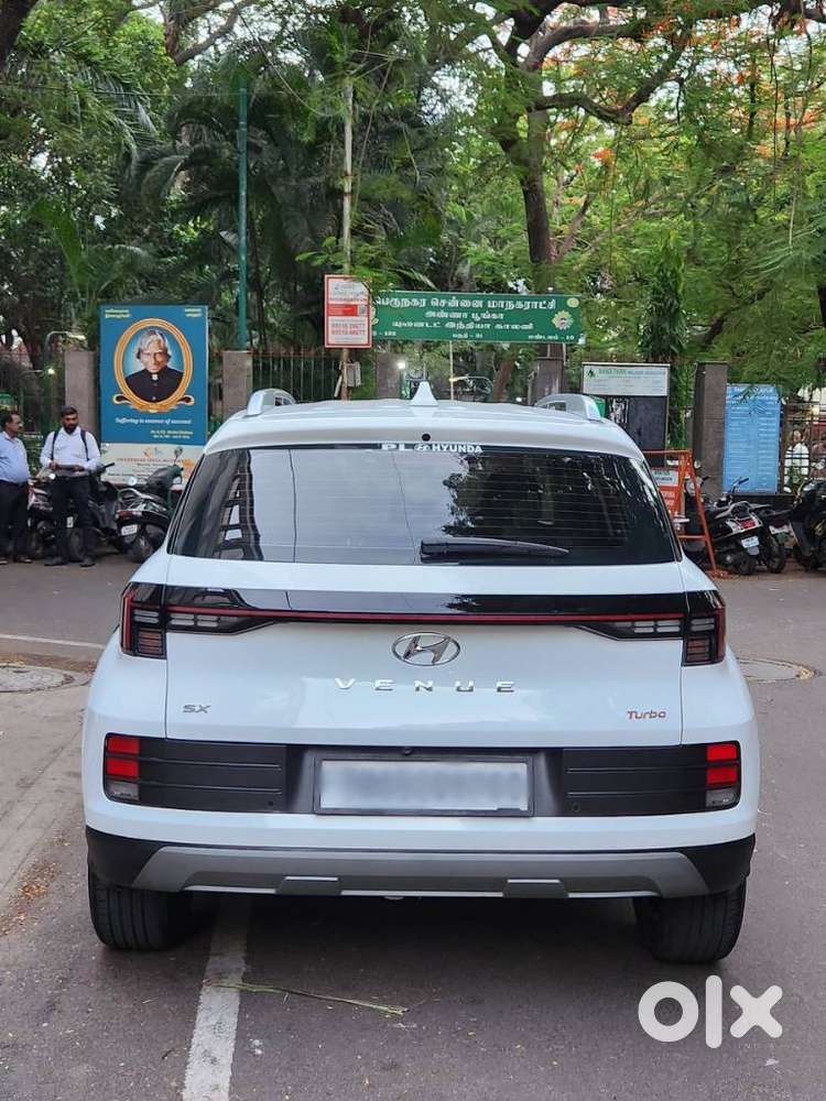 Hyundai Venue 1.0 Sx (o) Turbo Dct, 2024, Petrol