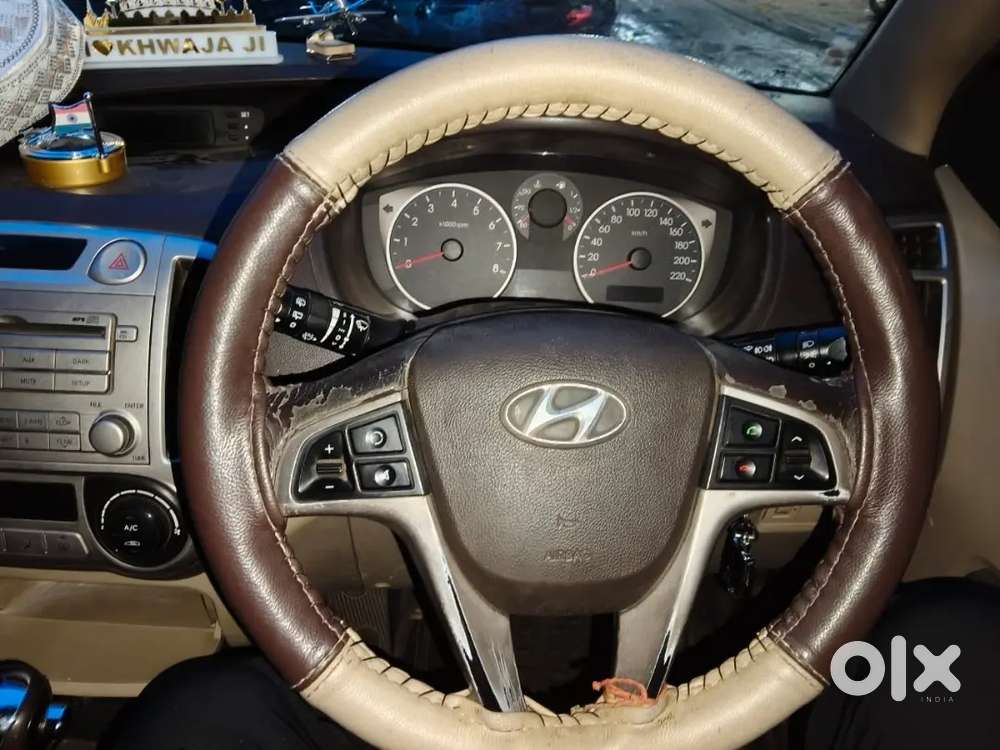 Model 2011 Automatic Petrol