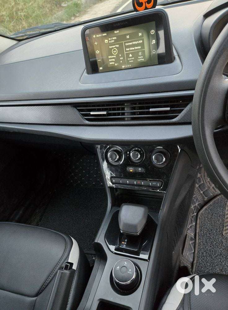 Tata Nexon 1.2 Revotron Xma Amt (s), 2025, Petrol
