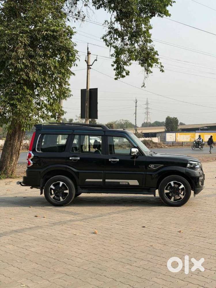 Mahindra Scorpio Classic 2.2 S 11 Mt 7 Str, 2024, Diesel