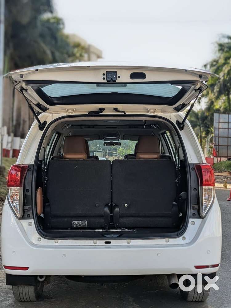 Toyota Innova Crysta 2.8z Automatic, 2019, Diesel
