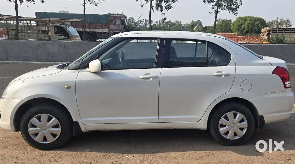 Maruti Suzuki Swift Dzire 2011