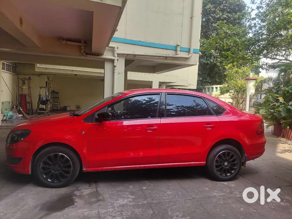 Skoda Rapid Elegance 2015 Diesel Plus