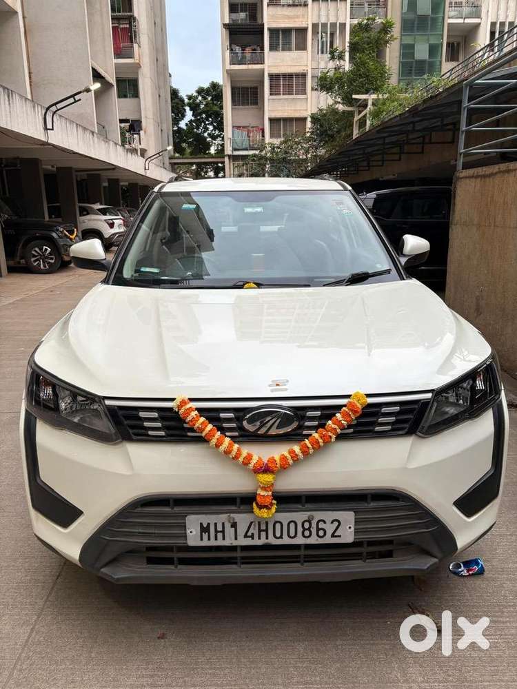 Mahindra Xuv300 2019 Petrol Well Maintained
