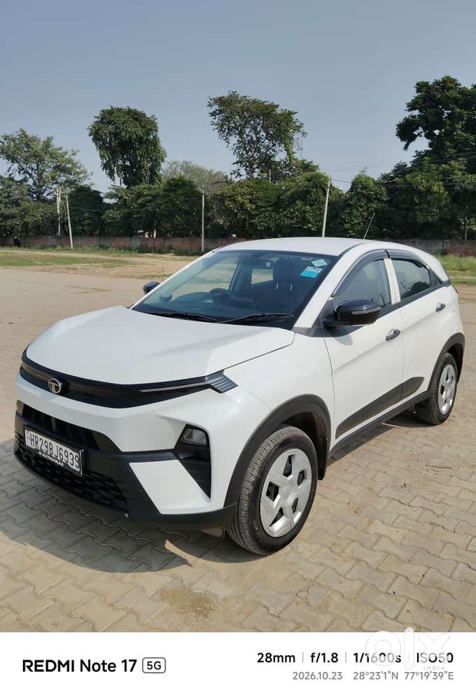 Tata Nexon Smart Plus1.2 Revotron Petrol 5 Mt, 2026, Cng & Hybrids