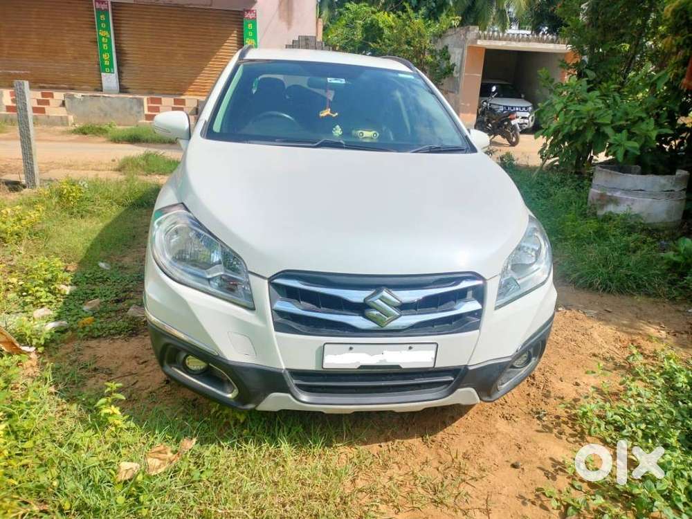 Maruti Suzuki S Cross 2016 Diesel Well Maintained