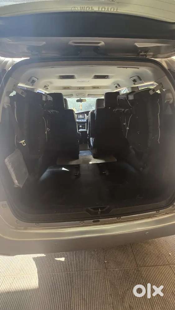 Toyota Innova Crysta 2017 Diesel Well Maintained