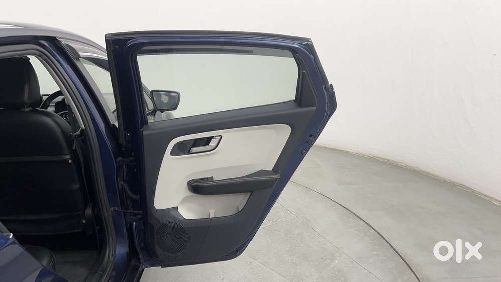 Tata Altroz Xz Plus (s) Diesel, 2023, Diesel