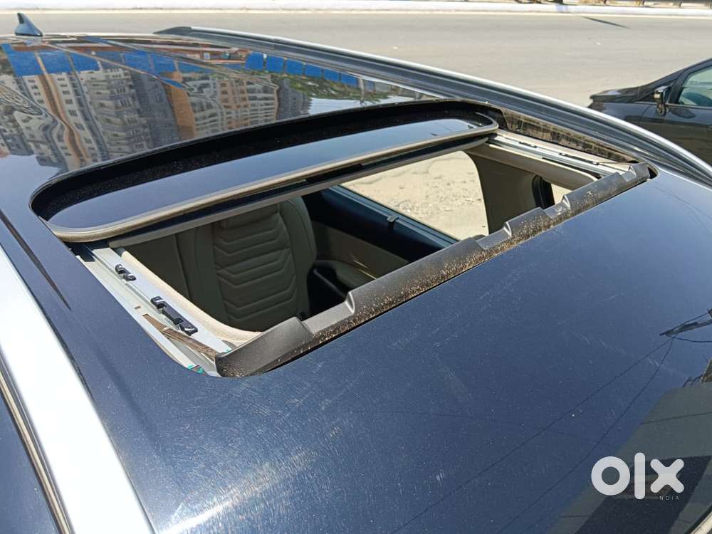 Kia Carens 1.4 Luxury Plus Dct 7 Str, 2022, Petrol