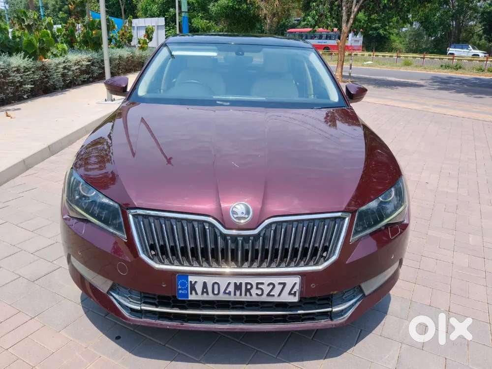 Skoda Superb 2016 Petrol Well Maintained