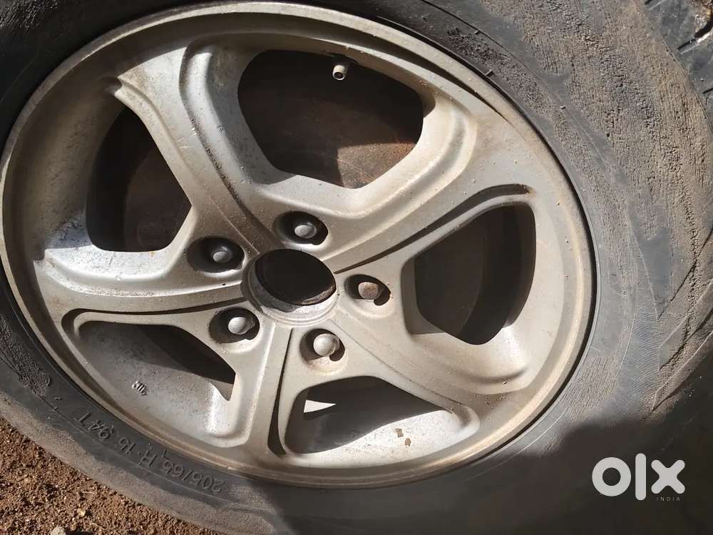 Civic Alloy Wheels And Tyre
