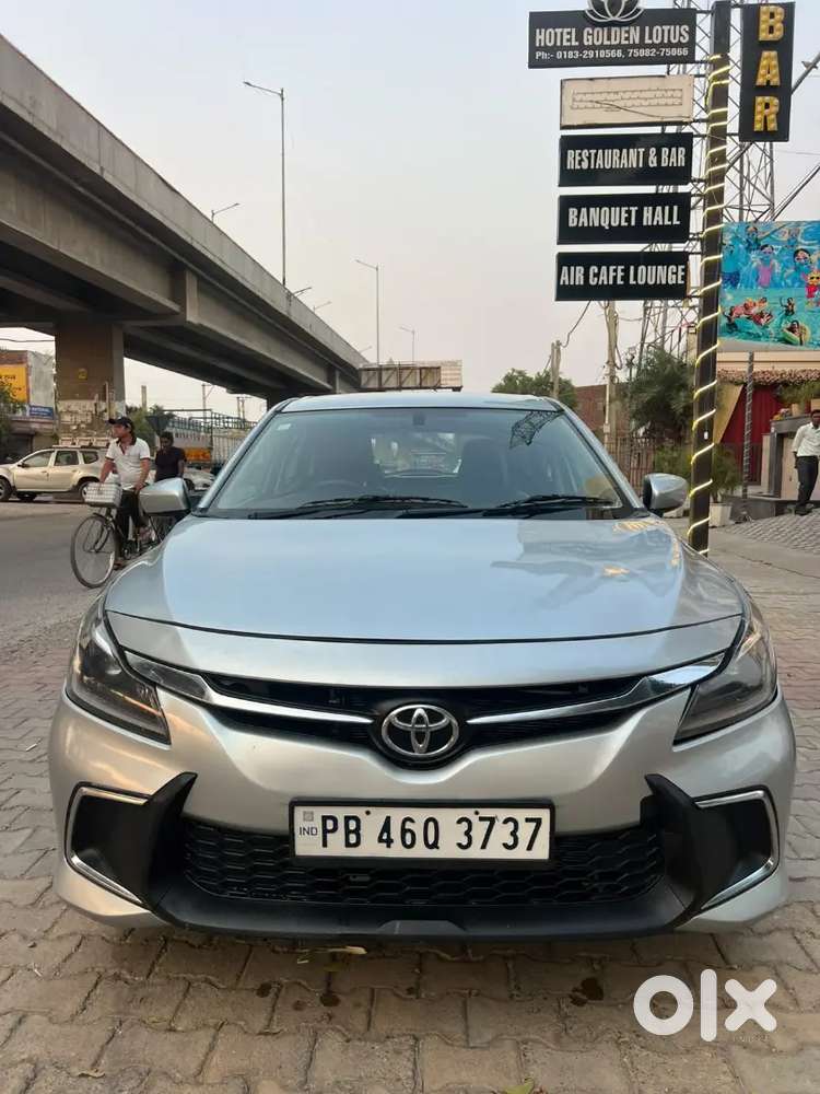 Glanza E
2022/23 
1st Owner Car
17 Hazar Chli 
All Original Car