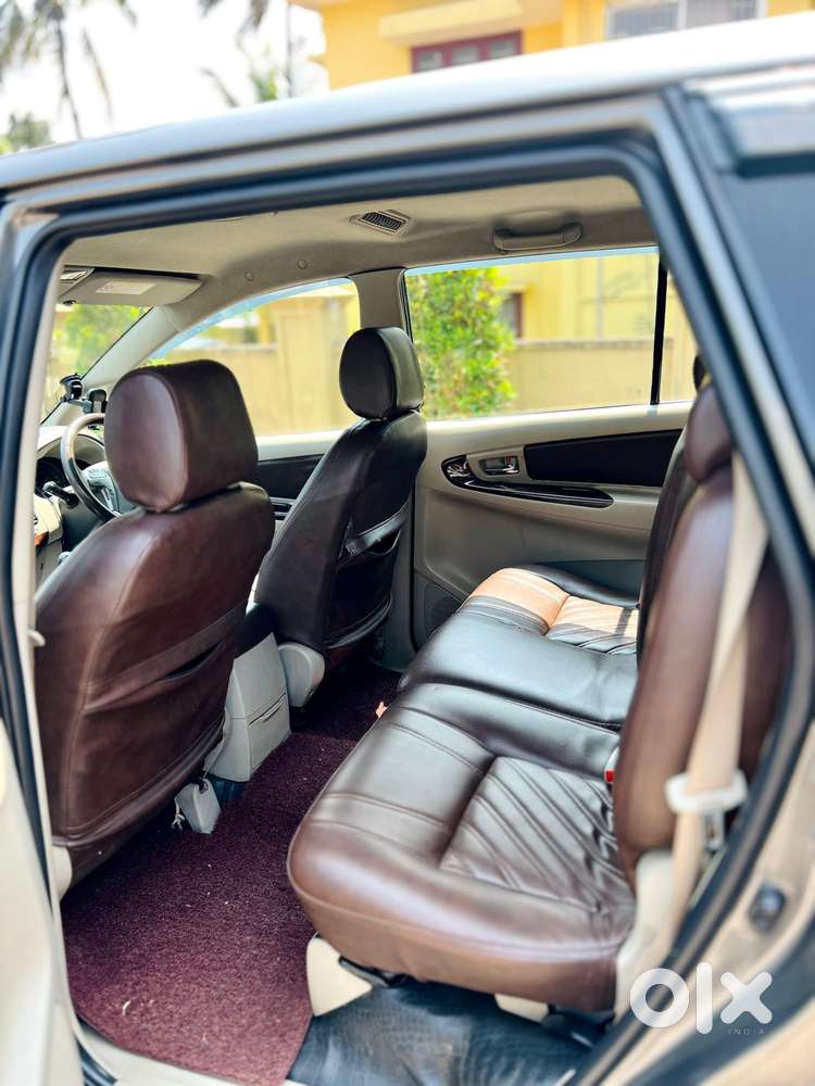 Toyota Innova 2.5 Ev Ps 8 Str Bs-iii, 2014, Diesel