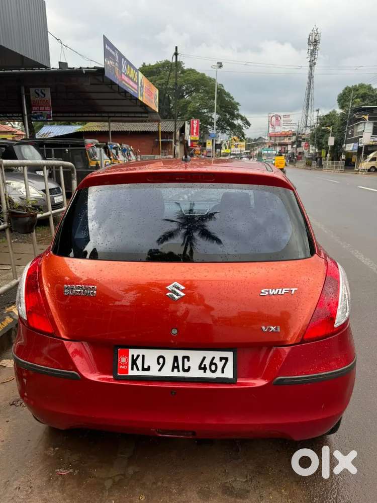 Swift 1.2 Maruti Suzuki 2011 Petrol