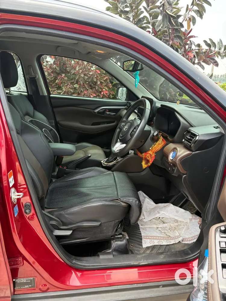 Toyota Urban Cruiser 2024 Hybrid Variant
