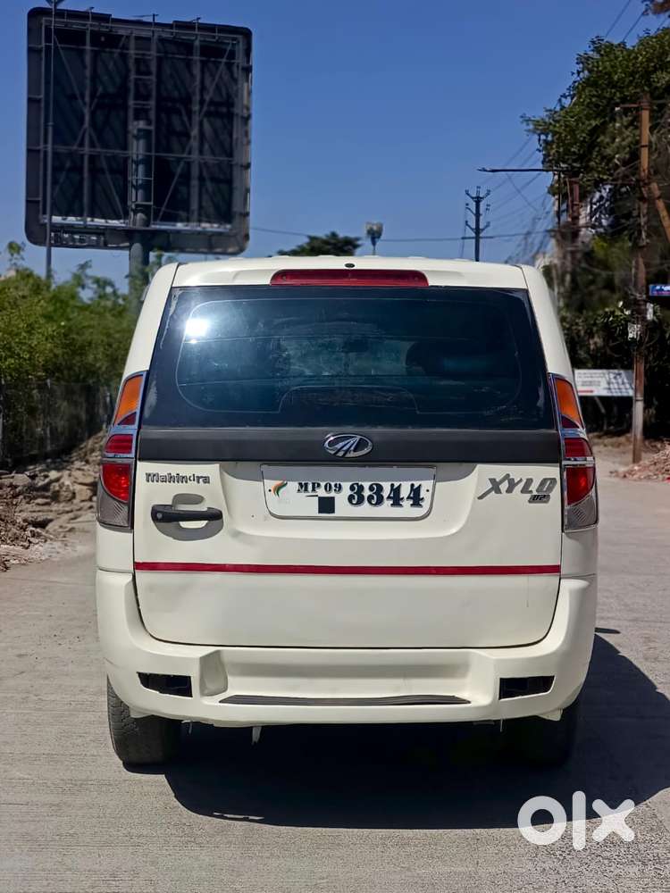 Mahindra Xylo, 2011
